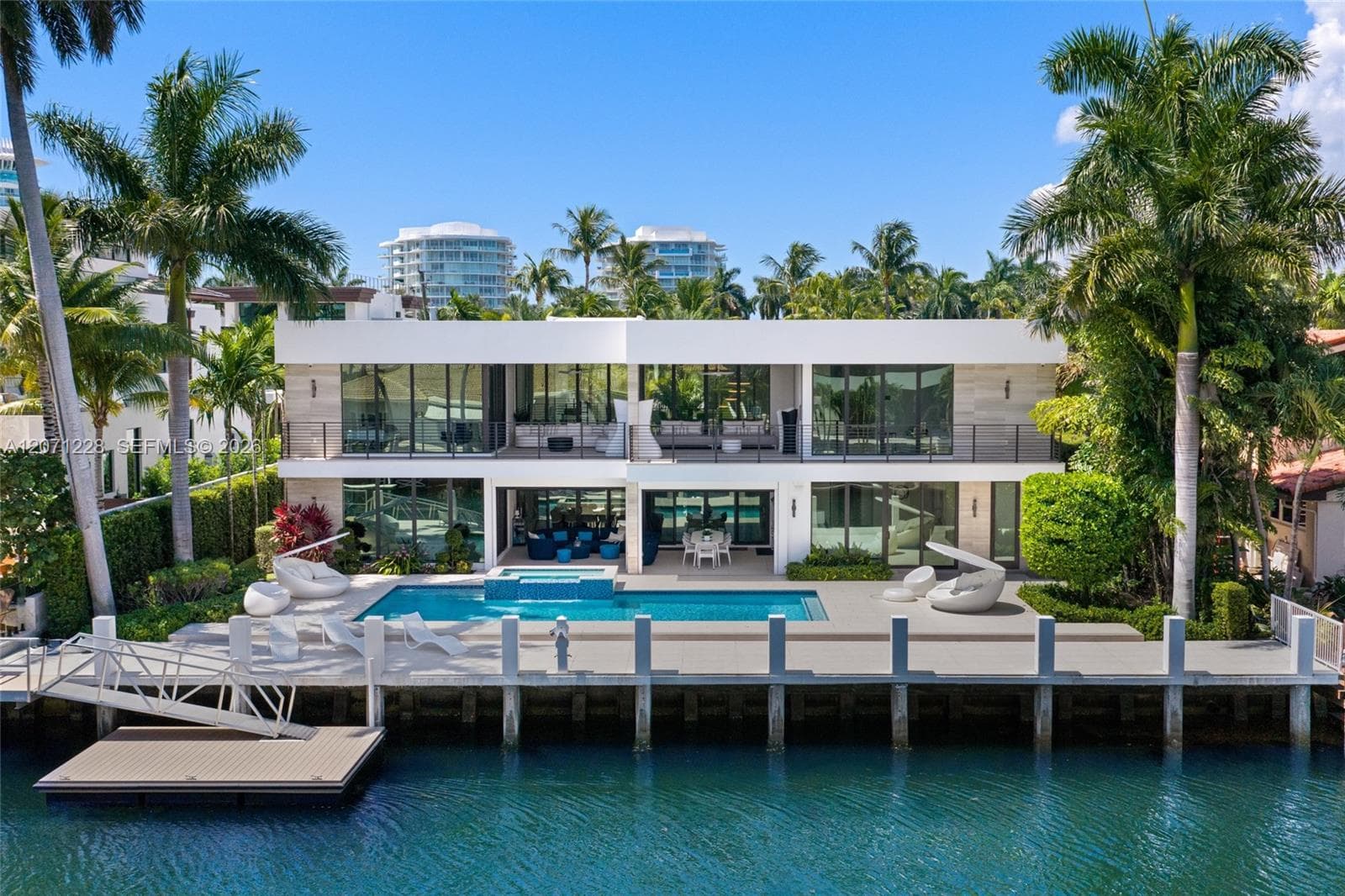 2519 Lucille Dr, Fort Lauderdale FL 33316