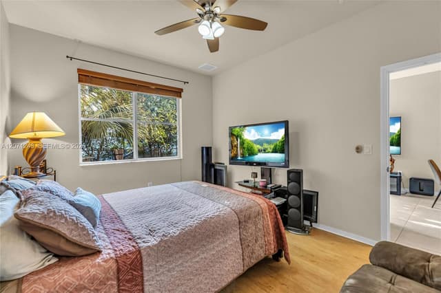 1810 SW 91st Ave, Miramar FL 33025 - Miramar, FL - Photo 7