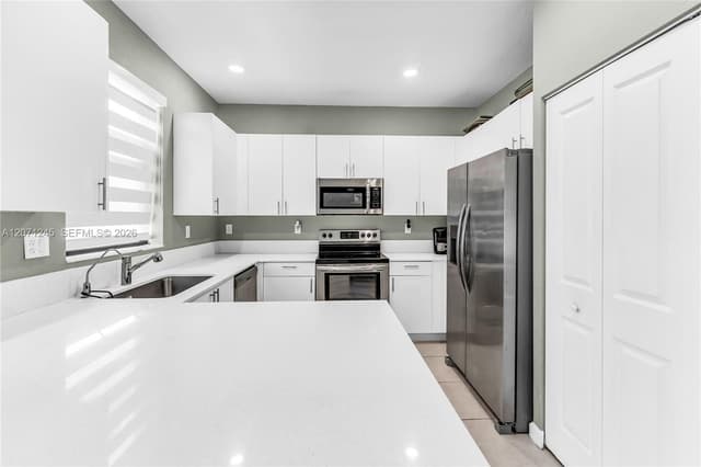 20397 NW 6th Pl, Miami Gardens FL 33169 - Miami Gardens, FL - Photo 2