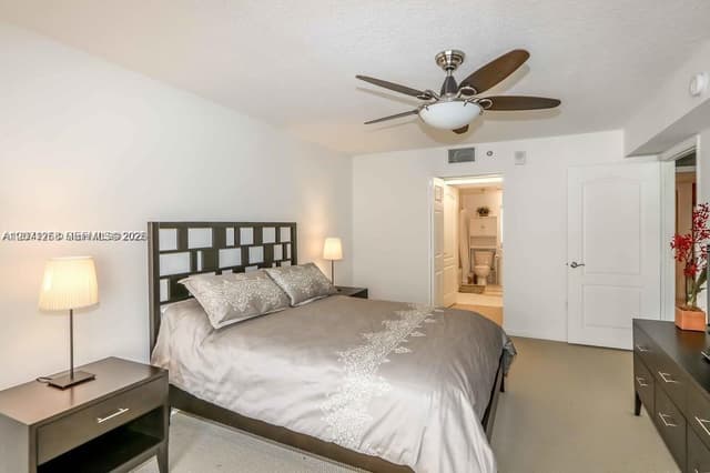 1200 Brickell Bay Dr # 1518, Miami FL 33131 - Miami, FL - Photo 6