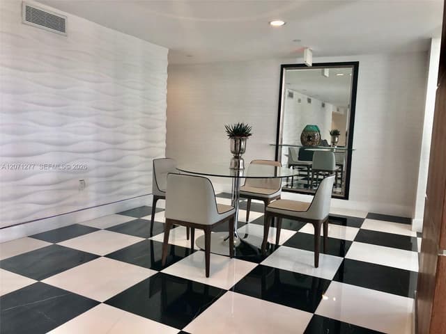 1800 N Bayshore Dr # 814, Miami FL 33132 - Miami, FL - Photo 5