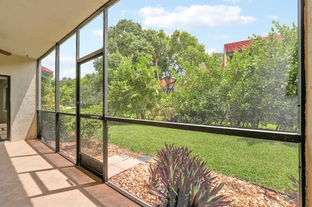 13 Lexington Lane E # A, Palm Beach Gardens FL 33418 - Palm Beach Gardens, FL - Photo 3