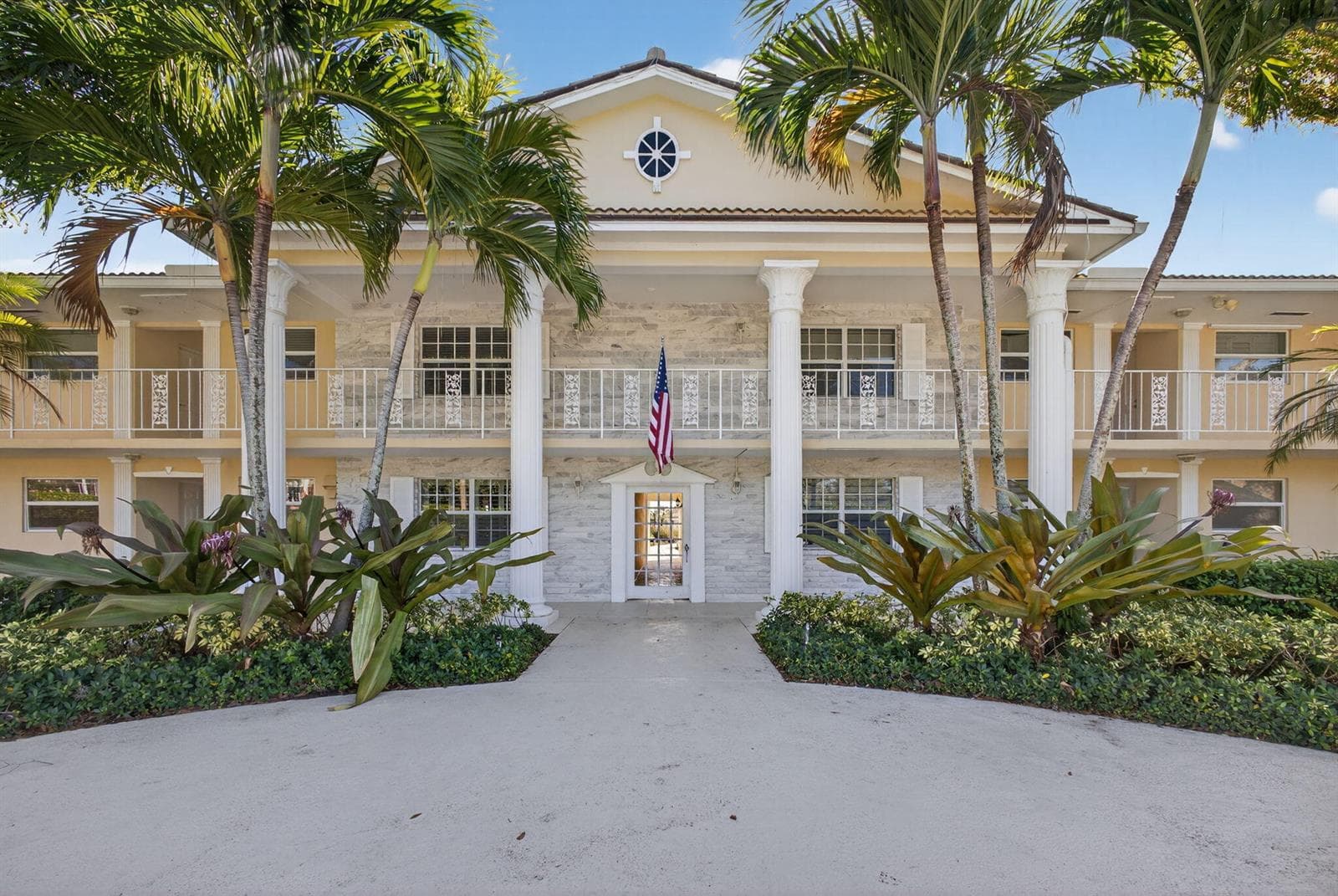 478 Tequesta Drive # 204, Tequesta FL 33469 - Tequesta, FL - Photo 1