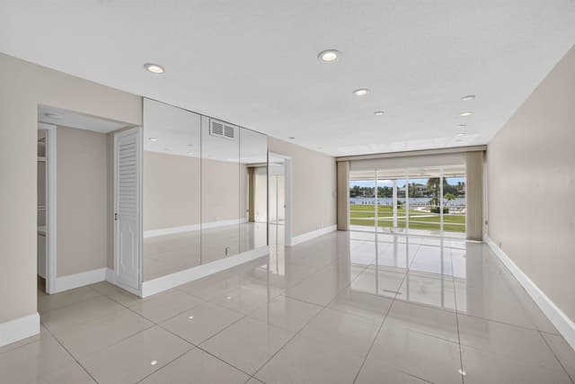 478 Tequesta Drive # 204, Tequesta FL 33469 - Tequesta, FL - Photo 4