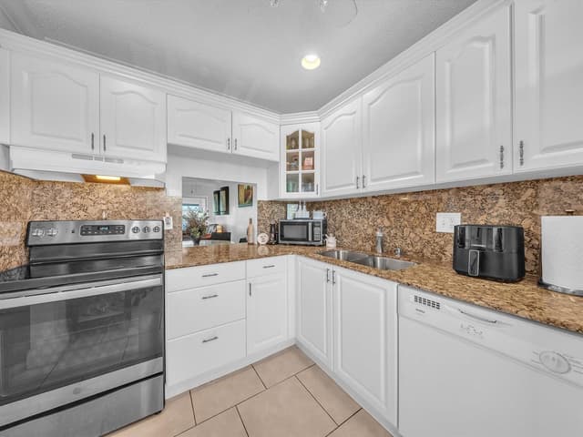 6051 NW 61st Avenue # 310, Tamarac FL 33319 - Tamarac, FL - Photo 6