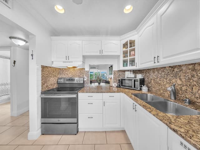 6051 NW 61st Avenue # 310, Tamarac FL 33319 - Tamarac, FL - Photo 7