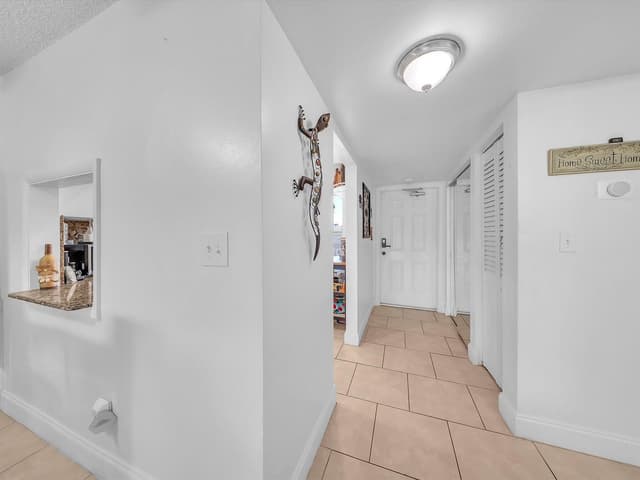 6051 NW 61st Avenue # 310, Tamarac FL 33319 - Tamarac, FL - Photo 3