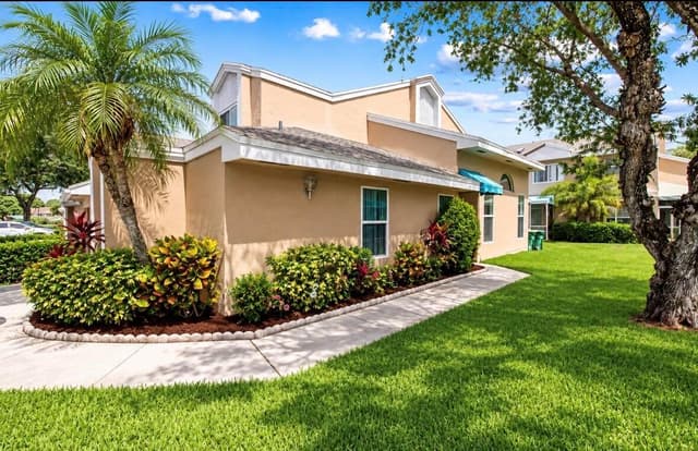 7057 WOODMONT Way # 7057, Tamarac FL 33321 - Tamarac, FL - Photo 2