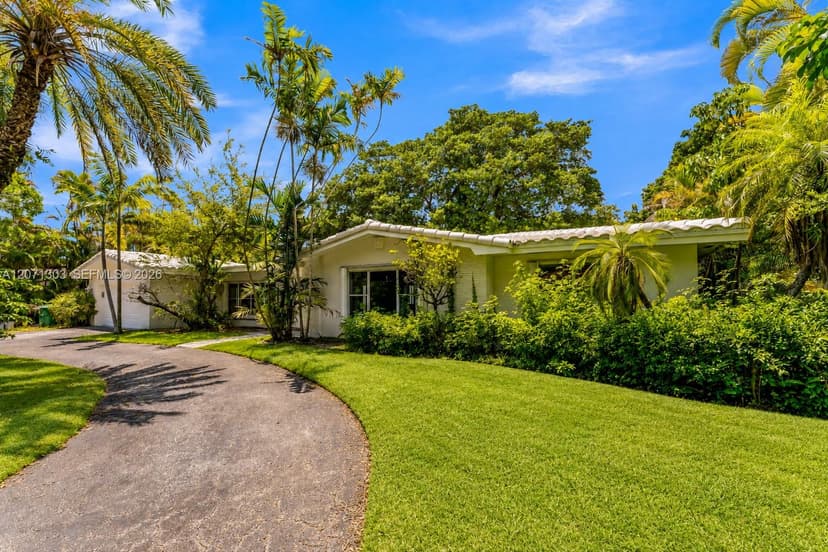 11890 SW 72nd Pl, Pinecrest FL 33156