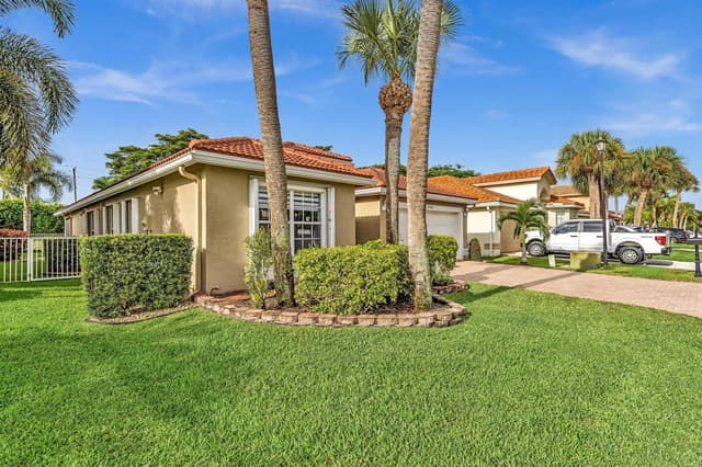 3760 Newport Avenue, Boynton Beach FL 33436 - Boynton Beach, FL - Photo 3