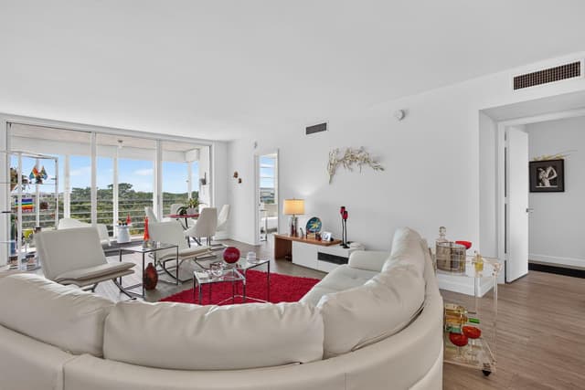 575 Oaks Lane # 709, Pompano Beach FL 33069 - Pompano Beach, FL - Photo 4