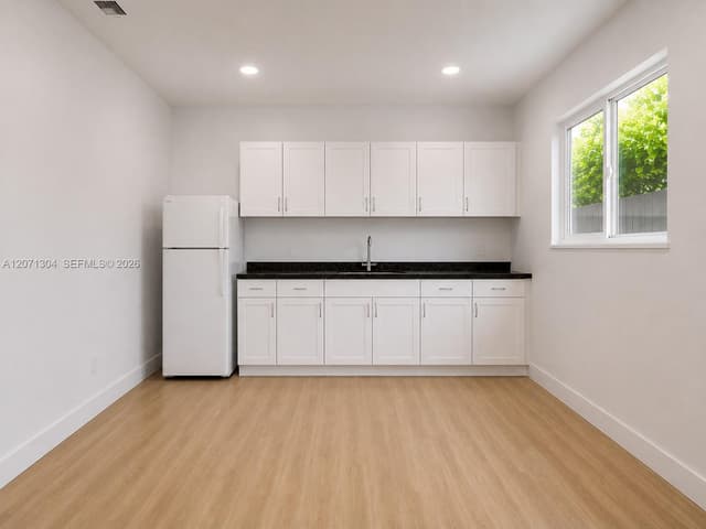 13710 SW 18th Ter, Miami FL 33175 - Miami, FL - Photo 4