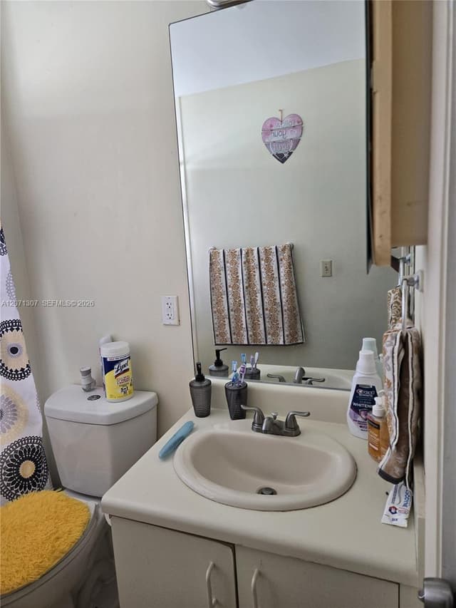 818 E Palm Run Dr, North Lauderdale FL 33068 - North Lauderdale, FL - Photo 3