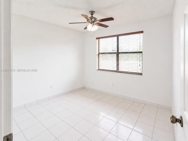 6605 W 26th Dr # 18, Hialeah FL 33016 - Hialeah, FL - Photo 7
