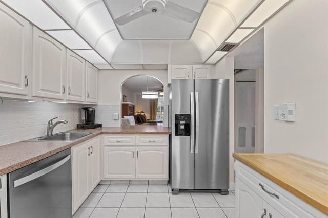 3251 Holiday Springs Boulevard # 206, Margate FL 33063 - Margate, FL - Photo 6