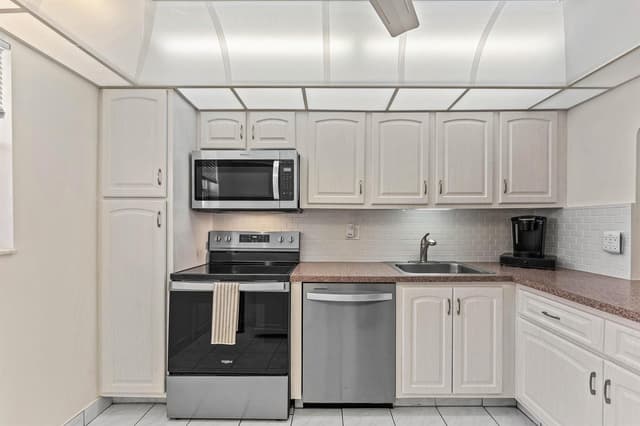 3251 Holiday Springs Boulevard # 206, Margate FL 33063 - Margate, FL - Photo 3