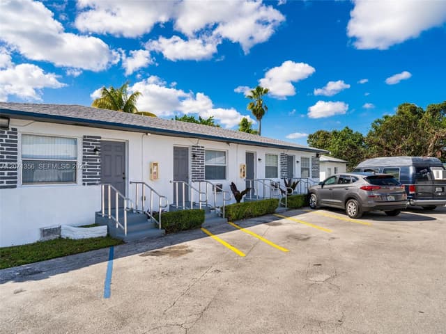 1239 NE 110th St, Miami FL 33161 - Miami, FL - Photo 6