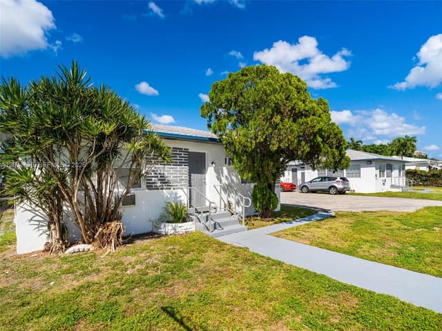 1239 NE 110th St, Miami FL 33161 - Miami, FL - Photo 7