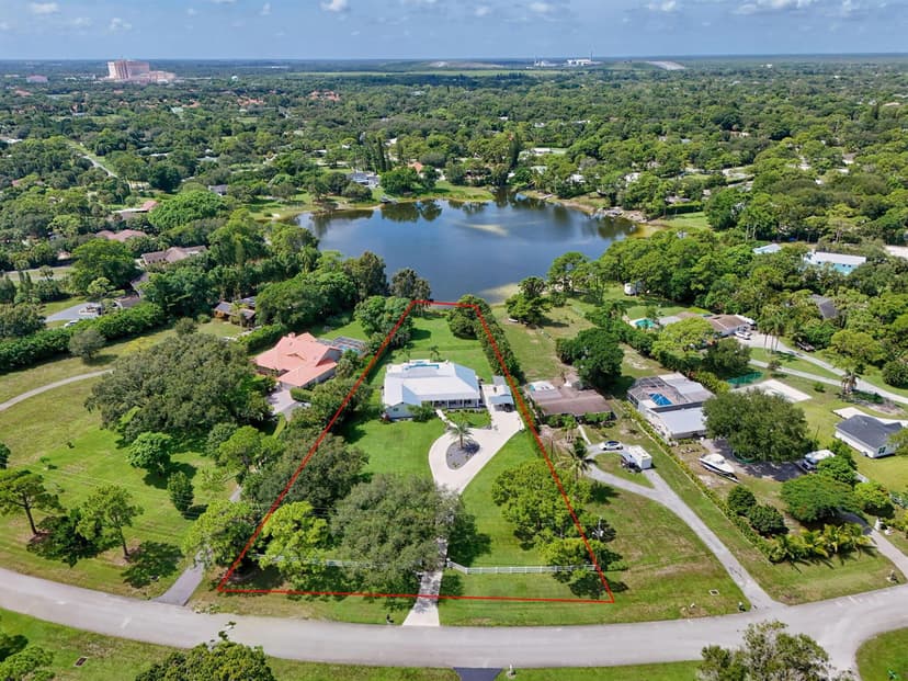 4628 SQUARE LAKE Drive, Palm Beach Gardens FL 33418