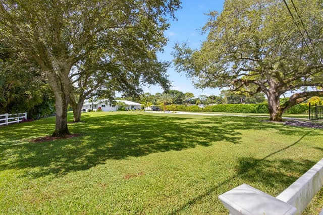 4628 SQUARE LAKE Drive, Palm Beach Gardens FL 33418 - Palm Beach Gardens, FL - Photo 4