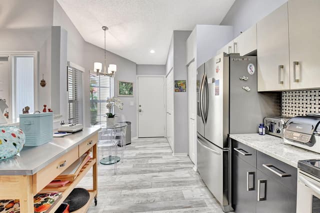 6078 Lake Hibiscus Drive, Delray Beach FL 33484 - Delray Beach, FL - Photo 7
