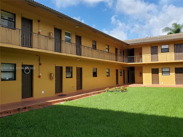 9203 NW 38th Dr # 2, Coral Springs FL 33065 - Coral Springs, FL - Photo 2