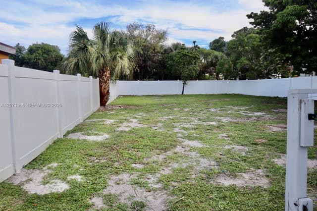 1112 11th St, West Palm Beach FL 33401 - West Palm Beach, FL - Photo 4