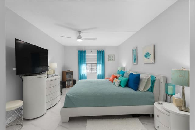 130 CYPRESS CLUB Drive # 306, Pompano Beach FL 33060 - Pompano Beach, FL - Photo 5
