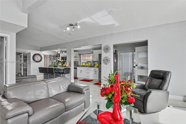 3538 SW 87th Ct, Miami FL 33165 - Miami, FL - Photo 6