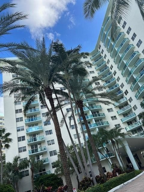 3801 S Ocean Dr # 2D, Hollywood FL 33019 - Hollywood, FL - Photo 3