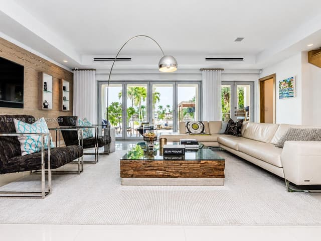 455 E Dilido Dr, Miami Beach FL 33139 - Miami Beach, FL - Photo 6
