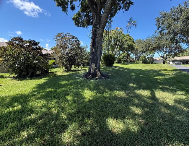 18102 104TH Terrace S, Boca Raton FL 33498 - Boca Raton, FL - Photo 2