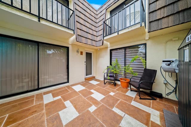 1524 FOREST LAKES Circle # A, West Palm Beach FL 33406 - West Palm Beach, FL - Photo 2