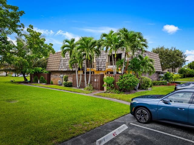 1524 FOREST LAKES Circle # A, West Palm Beach FL 33406 - West Palm Beach, FL - Photo 5