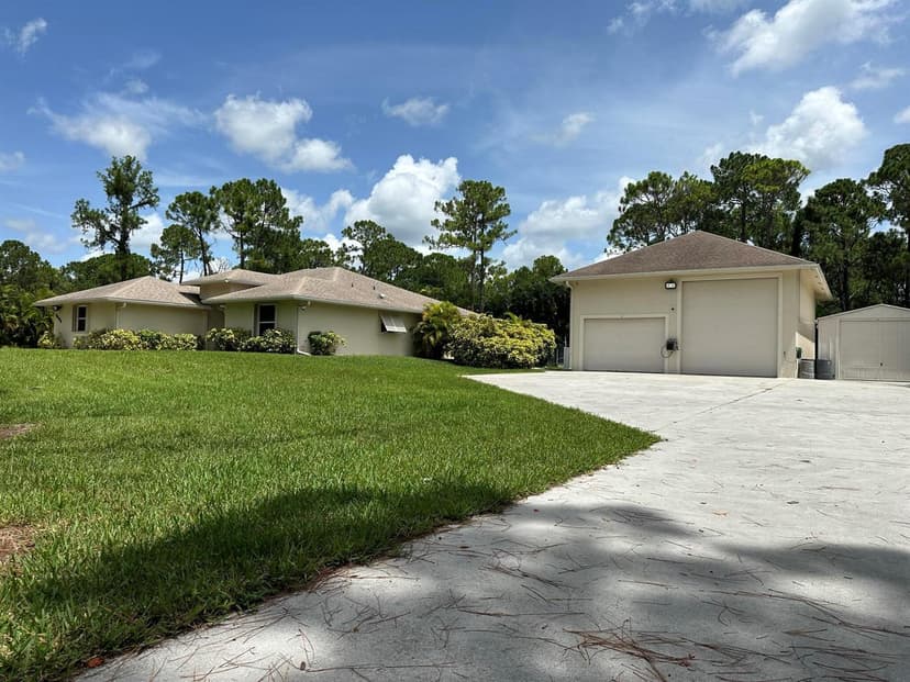 16193 72nd Road N, Loxahatchee FL 33470
