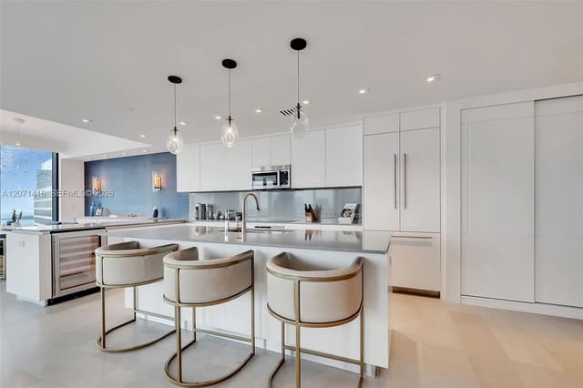 68 SE 6th St # 3911, Miami FL 33131 - Miami, FL - Photo 5