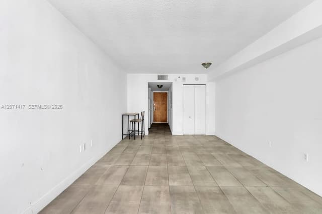 1200 Brickell Bay Dr # 3310, Miami FL 33131 - Miami, FL - Photo 4