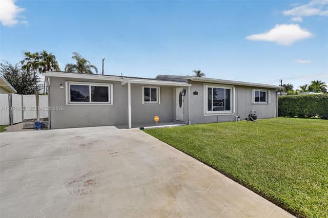7521 Eaton St, Hollywood FL 33024 - Hollywood, FL - Photo 2