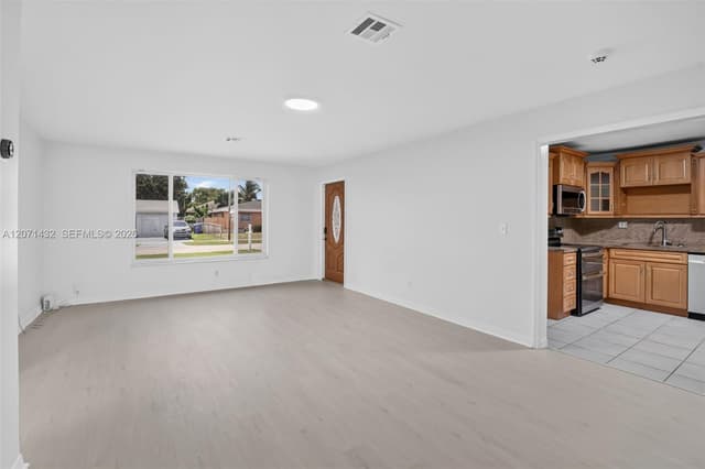 7521 Eaton St, Hollywood FL 33024 - Hollywood, FL - Photo 7
