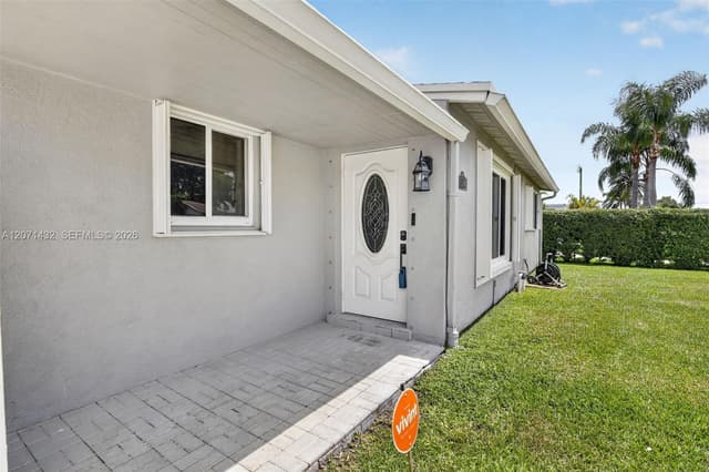 7521 Eaton St, Hollywood FL 33024 - Hollywood, FL - Photo 3