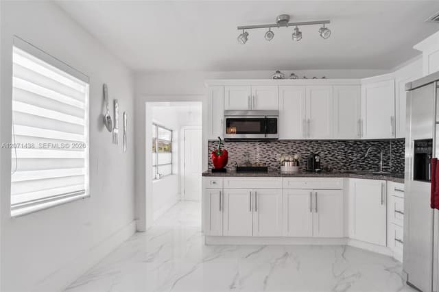 31 SW 58th Ct, Miami FL 33144 - Miami, FL - Photo 7