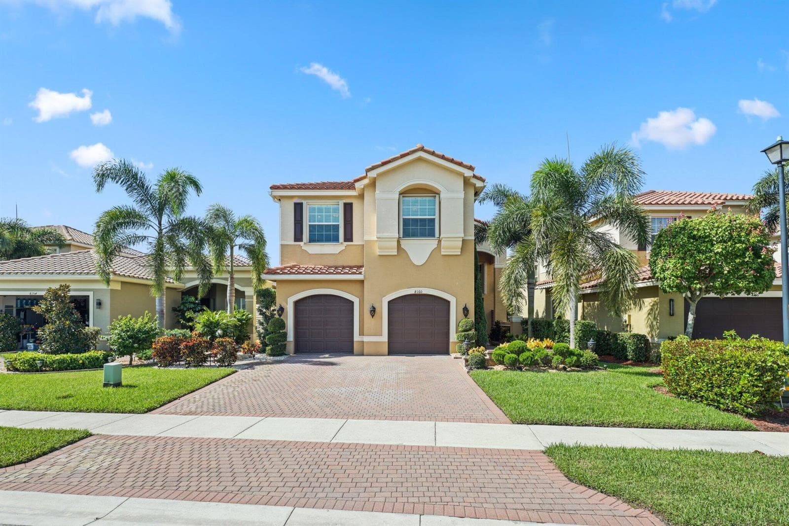 8160 CANTABRIA FALLS Drive, Boynton Beach FL 33473 - Boynton Beach, FL - Photo 1