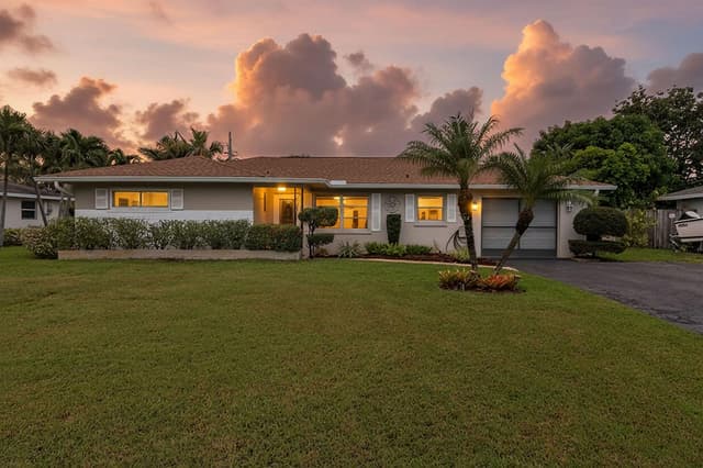 11 Windsor Road E, Jupiter FL 33469 - Jupiter, FL - Photo 2