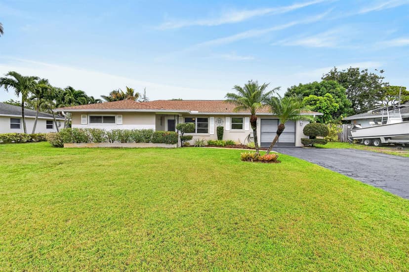 11 Windsor Road E, Jupiter FL 33469