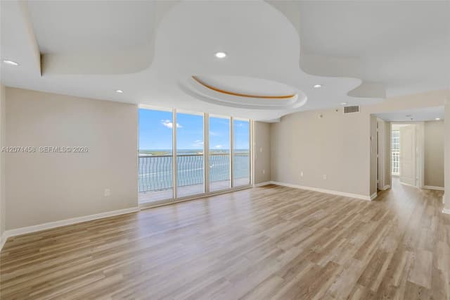 1200 Brickell Bay Dr # 3001, Miami FL 33131 - Miami, FL - Photo 4