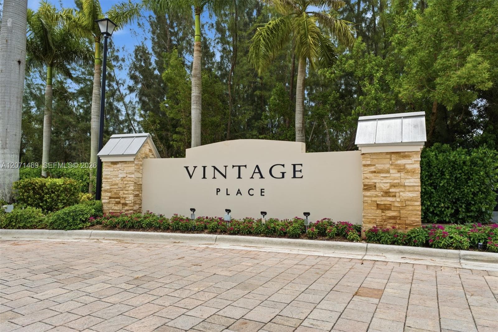 7042 NW 103rd Path, Doral FL 33178 - Doral, FL - Photo 1