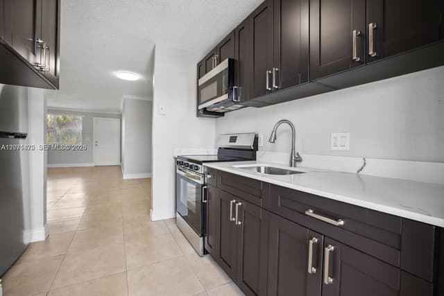 850 E Commercial Blvd # 214B, Oakland Park FL 33334 - Oakland Park, FL - Photo 2
