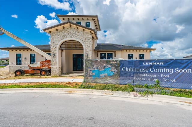 23469 SW 129th Pl, Homestead FL 33032 - Homestead, FL - Photo 2