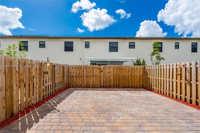 23469 SW 129th Pl, Homestead FL 33032 - Homestead, FL - Photo 5