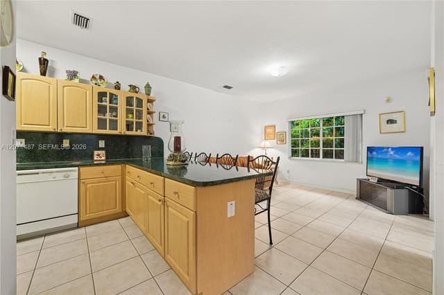 1220 SW 139th Ave, Miami FL 33184 - Miami, FL - Photo 7